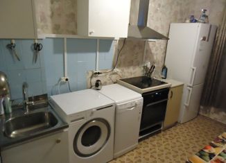 Продаю 3-ком. квартиру, 61 м2, Москва, Краснодарская улица, 51к4, метро Люблино