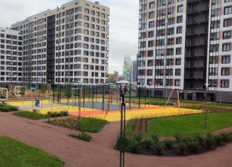 Продаю 2-ком. квартиру, 71.5 м2, Санкт-Петербург, Среднерогатская улица, 13к1, метро Звёздная