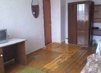 Продается комната, 12 м2, Азнакаево, улица Тукая, 1