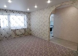 Продаю двухкомнатную квартиру, 45 м2, Елабуга, улица Разведчиков, 45