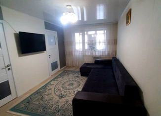 Продается четырехкомнатная квартира, 62 м2, Новотроицк, Орская улица, 23