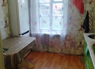 Продается двухкомнатная квартира, 46 м2, Ужур, улица Матросова, 22