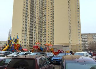 Продаю двухкомнатную квартиру, 70.3 м2, Саратов, улица имени В.Н. Симбирцева, 44, Октябрьский район