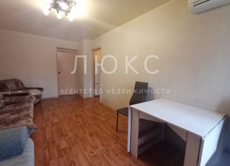 Сдам двухкомнатную квартиру, 43 м2, Кемеровская область, улица Орджоникидзе, 36
