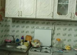 Продаю 1-ком. квартиру, 30 м2, Новочебоксарск, Коммунистическая улица, 26