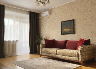 Продаю трехкомнатную квартиру, 72.5 м2, Новосибирск, улица Щетинкина, 23, метро Площадь Ленина