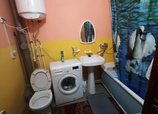 Продажа 3-ком. квартиры, 69.8 м2, рабочий посёлок Коноша, Октябрьский проспект, 7