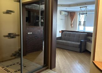Продается 2-ком. квартира, 72 м2, Москва, улица Островитянова, 53, улица Островитянова