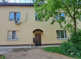 Продается 2-комнатная квартира, 57 м2, Калужская область, улица Веры Андриановой, 23А