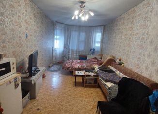 Продажа 3-ком. квартиры, 75 м2, Москва, улица Адмирала Лазарева, 64, район Южное Бутово