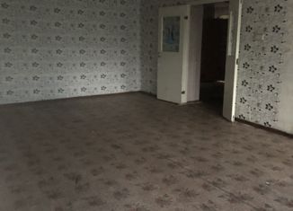 Продается 4-комнатная квартира, 123.1 м2, Киселёвск, улица Маяковского, 4