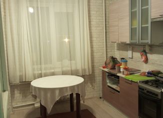 Трехкомнатная квартира на продажу, 83 м2, посёлок городского типа имени Морозова, Первомайская улица, 20