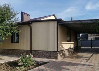 Продаю дом, 100 м2, Пролетарск, Южная улица, 85