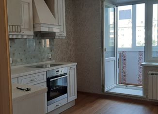 Продается 4-комнатная квартира, 86 м2, Сосновоборск, улица Ленинского Комсомола, 26