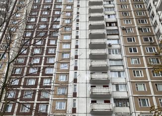 Продается 1-комнатная квартира, 39 м2, Москва, улица Богданова, 42, район Солнцево