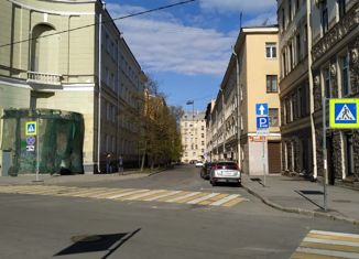 Продам 3-ком. квартиру, 93 м2, Санкт-Петербург, Дойников переулок, 4-6, метро Технологический институт-2