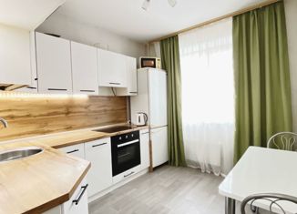 Продается 2-ком. квартира, 56.5 м2, Копейск, проспект Славы, 32