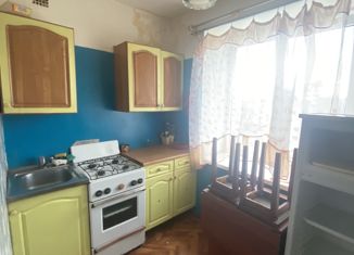 Продается 2-ком. квартира, 41.7 м2, Тихвин, 3-й микрорайон, 18