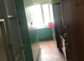 Продаю 1-комнатную квартиру, 35 м2, Ижевск, улица имени Барышникова, 27, Устиновский район