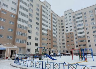 Продаю 1-комнатную квартиру, 40 м2, Омск, улица Леонида Маслова, 11, ЖК Регата