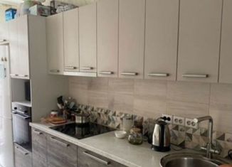 Продаю 2-комнатную квартиру, 51 м2, поселок Бугры, Воронцовский бульвар, 11к5