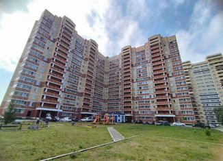 Продается трехкомнатная квартира, 92.5 м2, Пермь, улица Адмирала Макарова, 23, ЖК Адмирала Макарова