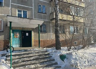 Продается 2-ком. квартира, 47.2 м2, Новосибирск, улица Героев Труда, 21, Советский район