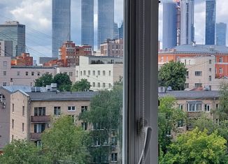 Продам 3-комнатную квартиру, 77 м2, Москва, улица Красная Пресня, 38, метро Улица 1905 года