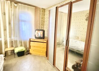 Продаю 4-комнатную квартиру, 81.5 м2, Волгоград, улица Кирова, 98А, Кировский район