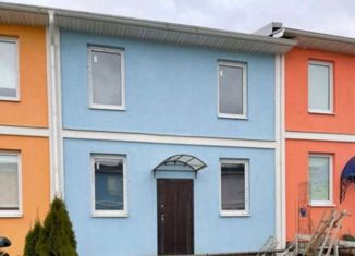 Продаю таунхаус, 70 м2, коттеджный поселок Счастье, 5-й Счастливый проезд, 6