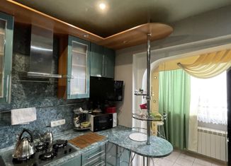 Продам трехкомнатную квартиру, 80 м2, Коми, Комсомольская улица, 19