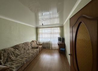 Продажа 2-комнатной квартиры, 47 м2, Лениногорск, улица Чайковского, 10