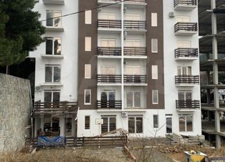 Продается 1-ком. квартира, 48 м2, поселок городского типа Массандра, улица Винодела Егорова, 117