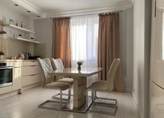 Продам 4-комнатную квартиру, 115 м2, Химки, улица Ватутина, 4к1