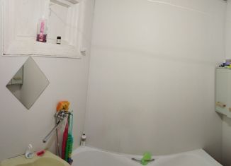 Продается комната, 85 м2, Екатеринбург, улица Уральских Рабочих, 53А, улица Уральских Рабочих