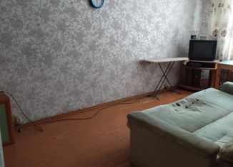 Двухкомнатная квартира на продажу, 45 м2, Хакасия, поселок городского типа Черемушки, 24