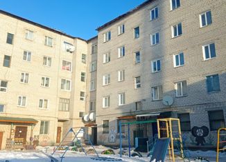 Продам 3-ком. квартиру, 58.5 м2, село Павловск, Заводская улица, 4Б