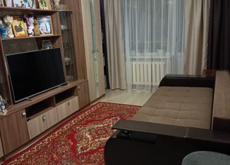 Продам двухкомнатную квартиру, 50.7 м2, поселок городского типа Знаменка, улица Ленина, 11