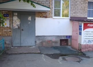 Продаю 2-ком. квартиру, 42 м2, Учалы, улица Муртазина, 30