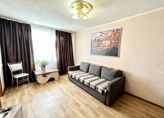 Продается 2-комнатная квартира, 43 м2, Мурманск, улица Полярные Зори, 41к1