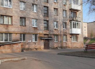 Продам трехкомнатную квартиру, 51 м2, Бокситогорск, улица Вишнякова, 27