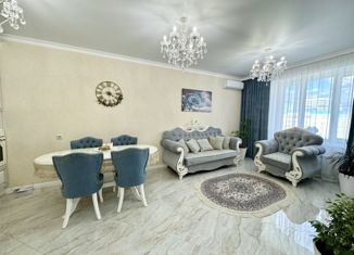 Продаю трехкомнатную квартиру, 89 м2, Альметьевск, улица Ивана Новикова, 1лит2