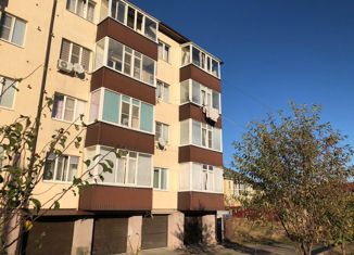 Сдается в аренду 2-ком. квартира, 54 м2, Ставрополь, улица Рогожникова, 60, микрорайон №31