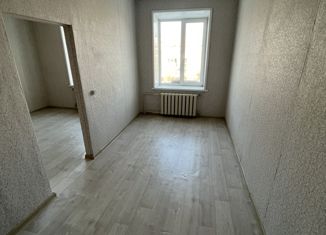 Продажа 2-ком. квартиры, 40 м2, Белогорск, улица Кирова, 98
