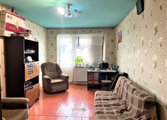 Продаю 2-комнатную квартиру, 47.6 м2, Нязепетровск, улица Свердлова, 25