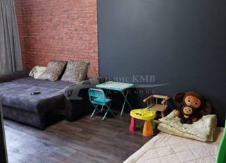 Продам трехкомнатную квартиру, 67 м2, Минеральные Воды, улица Дружбы, 37