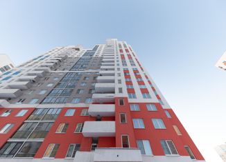 Продам 3-комнатную квартиру, 81.1 м2, Екатеринбург, улица Краснолесья, 145