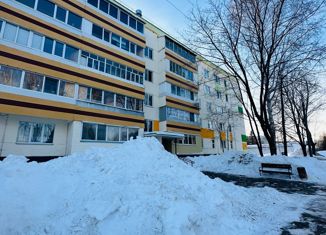 Продажа четырехкомнатной квартиры, 72.5 м2, Нижнекамск, улица Бызова, 15