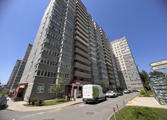 Продается 2-ком. квартира, 72 м2, Ростов-на-Дону, проспект 40-летия Победы, 63/17с7, ЖК Сокол Град