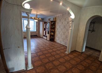 Продам 4-комнатную квартиру, 76.8 м2, Вязьма, улица Калинина, 2